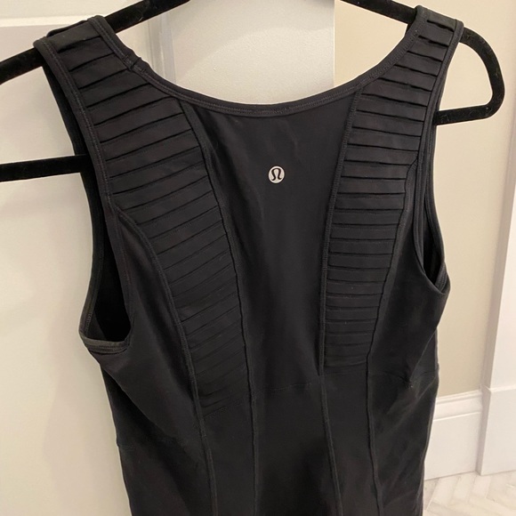 Black Lululemon athletic tank top - Picture 3 of 3